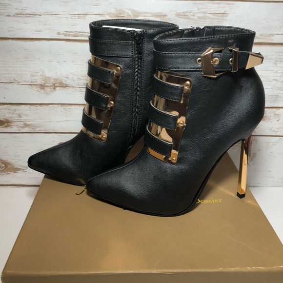 FINAL SALE $28💥🔥BLACK AND GOLD  HEEL BOOTIES. - Picture 3 of 7